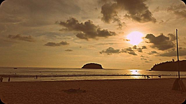 09 Track.mp3 Clip.mp4 / Thai Phuket - Wat Chalong & Kata & Dating смотреть онлайн