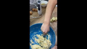 Очень вкусный манговый тарт.