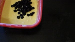 Пирог на кефире с ягодами.