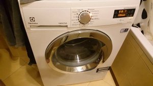 Electrolux EWS 1266l piszczy