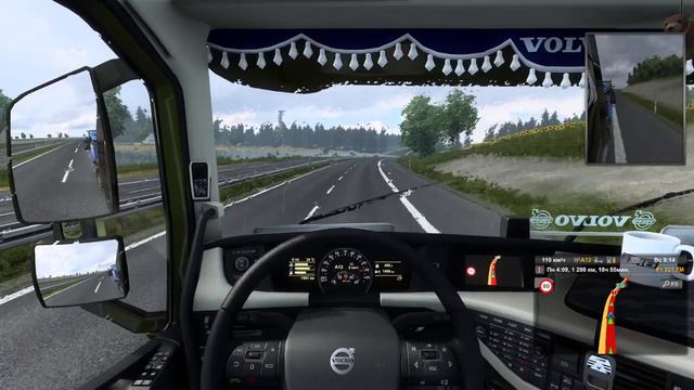 Euro Truck Simulator2 везем синий трактор