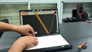 Lenovo X1 Yoga Screen Replacement (Point White On Screen)