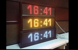 Уличные электронные часы с температурой с синхронизацией через телефон от компании LEDТехнология