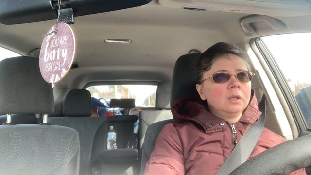 ??БЕСПЛАТКА. Лучше терпеливо дождаться, чем храбро убежать. С сигаретой на территории церкви. смотреть онлайн