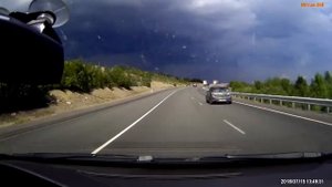 Гроза в Мончегорске, молния попадает в опору ЛЭП 15.07.2018г.