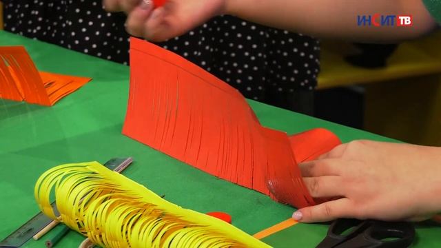 Творим и вытворяем I Цветы из бумаги смотреть онлайн