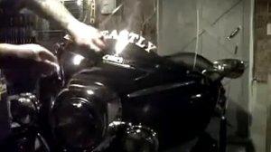 HOW TO REPLACE WINDSHIELD ON A YAMAHA ROYAL STAR VENTURE