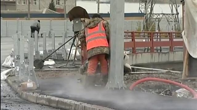 Мэр проинспектировал строительство развязки к 4 мосту через Енисей смотреть онлайн