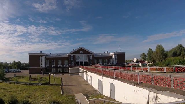 Backside of Arzamas-2 Railway Station [CC] смотреть онлайн