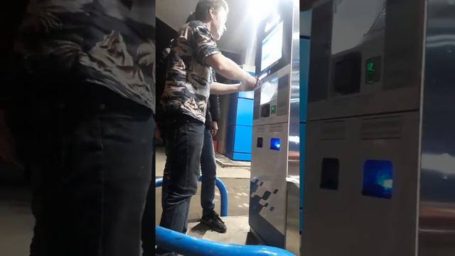 Как заправить автомобиль, заправка автомобиля от профессионала, советы как пользоваться терминалом