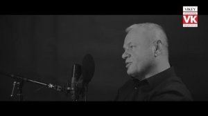 Стих "Людей теряют только раз" читает В. Корженевский, 0+