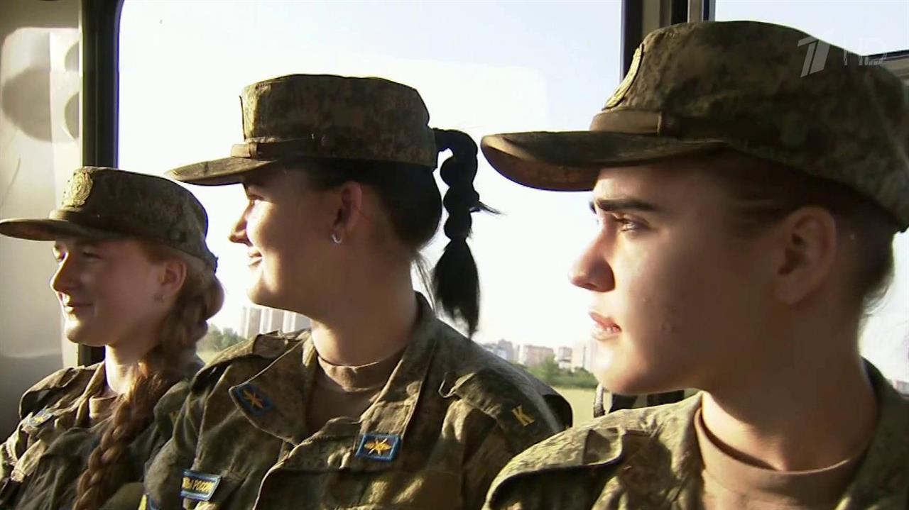 В открытое небо отправились летчицы самого первого набора Краснодарского авиационного училища