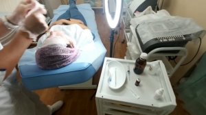 АирисКом студенты учатся: чистка лица, мезо и пилинг 2500р полный курс по уходу за кожей 3 в 1.