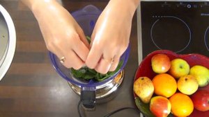 Суперская заправка для салатов из овощей, мяса и рыбы.
