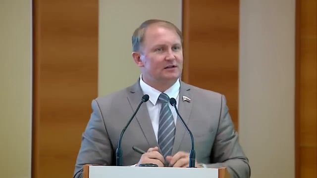 Депутат Шерин: В Госдуме не хотят поддержать народ! смотреть онлайн