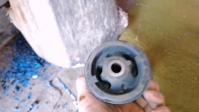 Самый быстрый и простой способ извлечь, достать сайлентблоки! ? задняя балка на Рено-Логан фаза 2