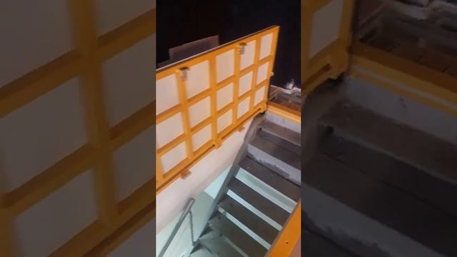 Люк напольный _ с упорами _ под плитку
