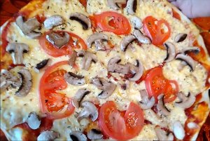 Пицца с грибами.mp4