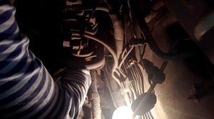 Демонтаж стартера Suzuki Aerio (2002)