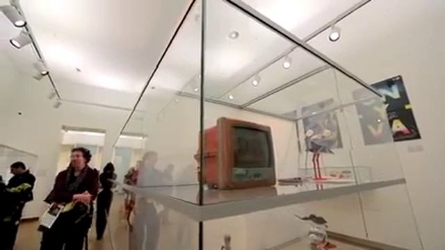 Amsterdam's Stedelijk Museum Tour | Travel + Leisure смотреть онлайн