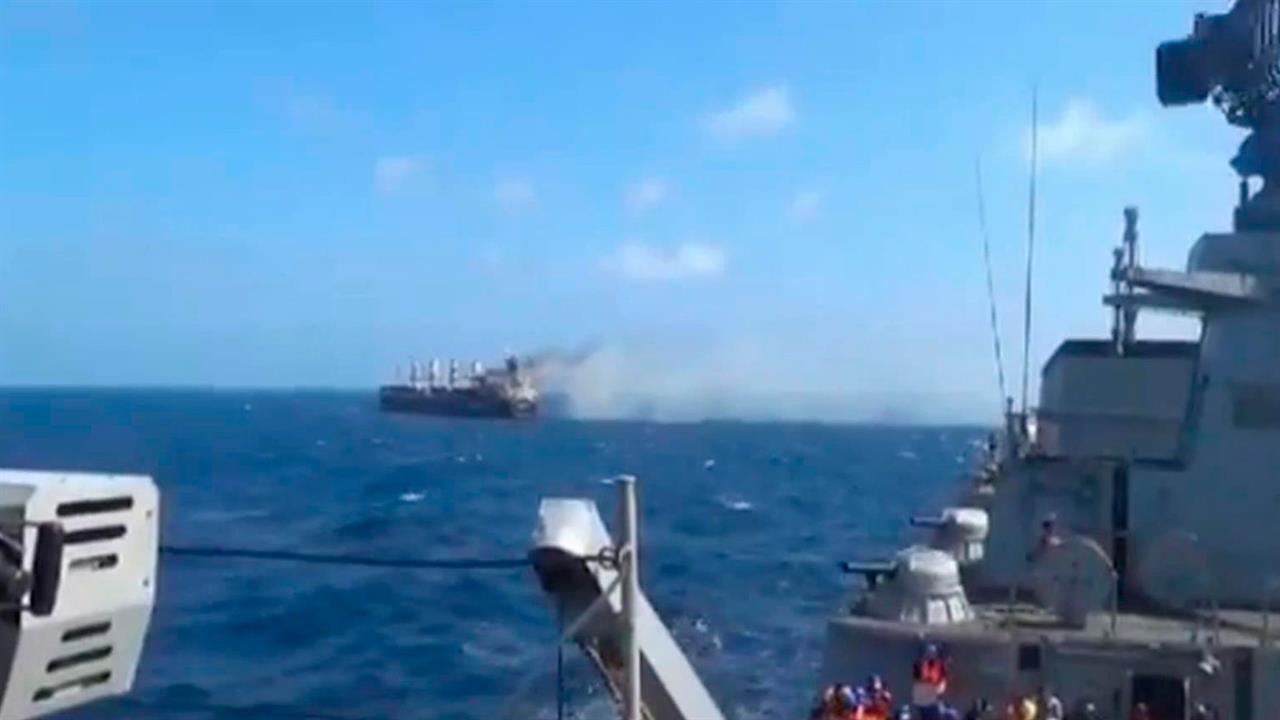 Три моряка погибли в результате нападения в Аденском заливе на сухогруз под флагом Барбадоса