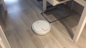 Говорящий робот пылесос Xiaomi Mi Robot Vacuum S1