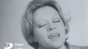 Алиса Фрейндлих в спектакле "Варшавская мелодия".