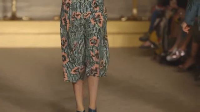 Показ коллекции Matthew Williamson весна-лето 2015