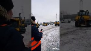 Бульдозер на пульте управления.#техника #трактор #иновации
