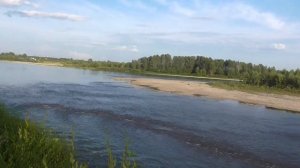 НОВОКУЗНЕЦК,НАБЕРЕЖНАЯ В АБАШЕВО. СОЛНЕЧНЫЙ ДЕНЬ, ВИД НА РЕЧКУ ТОМЬ. NOVOKUZNETSK, IN ABASHEVO