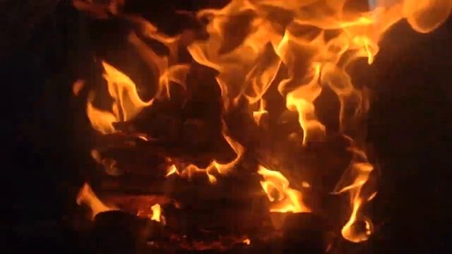 Как горят дрова в топке Промо Ш Группы Мета. Монтаж каминов anton-lewsha.ru смотреть онлайн