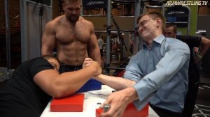 SCHOOLBOY VS COLLEGE DROPOUT | ARM WRESTLING 2020