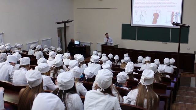 Проведение лекций для студентов НФаУ специалистами практиками ФК "Юрія Фарм" смотреть онлайн