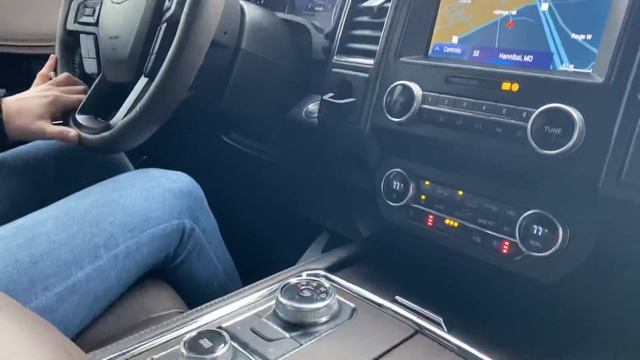 2020 Ford Expedition Max King Ranch смотреть онлайн