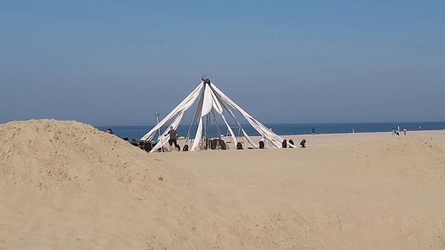 ЯНТАРНЫЙ, СЕРЕДИНА СЕНТЯБРЯ??️ НЕВЕРОЯТНАЯ ПОГОДА, ШЕЛКОВИСТЫЙ ПЕСОЧЕК И ЛАСКОВОЕ ТЕПЛОЕ МОРЕ?
