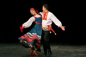 «А я по лугу», Ансамбль имени Устиновой. "And I'm in the Meadow", Ustinova Ensemble.