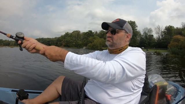 Kayak Fishing Minsi Lake on Lightning Strike смотреть онлайн