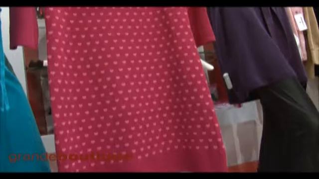 Видеосюжет для ТВ "Вся Уфа" и М-Видео 2009 год. Grandeboutique. Программа о марке Джуси Кутюр смотреть онлайн