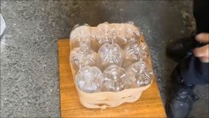 МЕБЕЛЬ ПОД ДАВЛЕНИЕМ ИЗ ПЛАСТИКОВЫХ БУТЫЛОК!!!