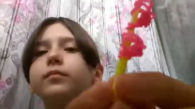 Как сделать мини сердечко из резинок
