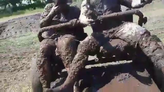 Прокатил по грязи смотреть онлайн