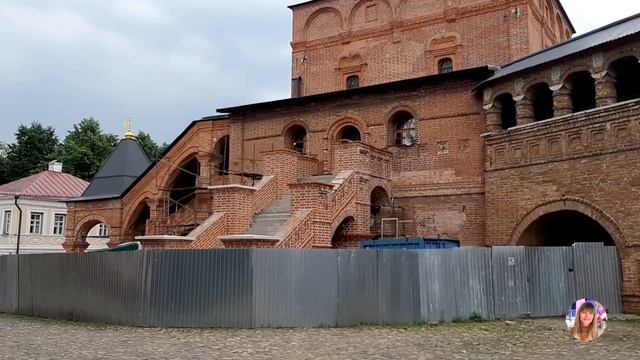 Москва. Крутицкое подворье XVI - XIX вв. смотреть онлайн