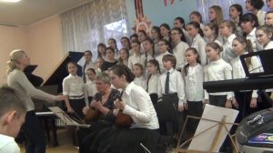 "Эх, дороги!"- композитор Анатолий Новиков, слова Льва Ошанина. Исполняет старший хор ЖДШИ №2