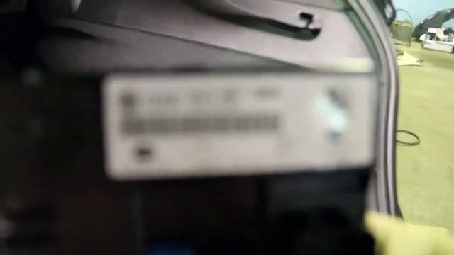 Демонтаж заднего блока комфорта на Audi Q7 смотреть онлайн