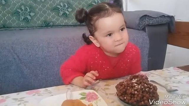 ЧЕЛЛЕНДЖ ОГРОМНЫЙ ЧУПА ЧУПС СВОИМИ РУКАМИ И ДЕСЕРТ ИЗ ШОКОЛАДНЫХ ШАРИКОВ.ПОЛУЧИЛСЯ ИЛИ НЕТ?ПРОБУЕМ. смотреть онлайн