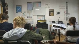 Уроки гитары. Групповое занятие.