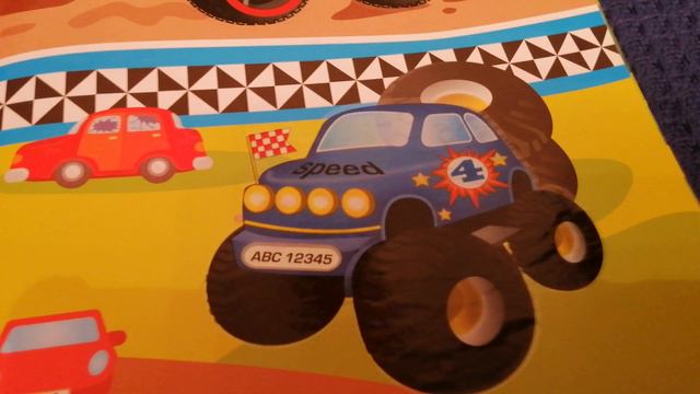 обзор на книжку Большие машины🏗️🚋🚌.mp4