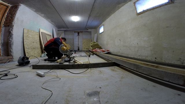 Новая мастерская. Установка теплой стены и двери.