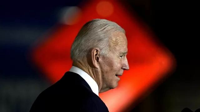 СМИ: Байден сегодня объявит решение о поставках танков Abrams Украине смотреть онлайн