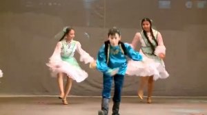 Ансамбль Народного Танца "Интизар" - Шуточный татарский танец "У ручья" пост. Акпировой З.